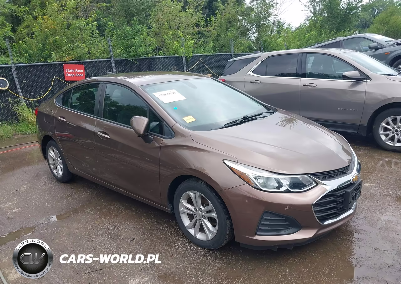2019 Chevrolet Cruze Ls – zdjęcie 1 z 18
