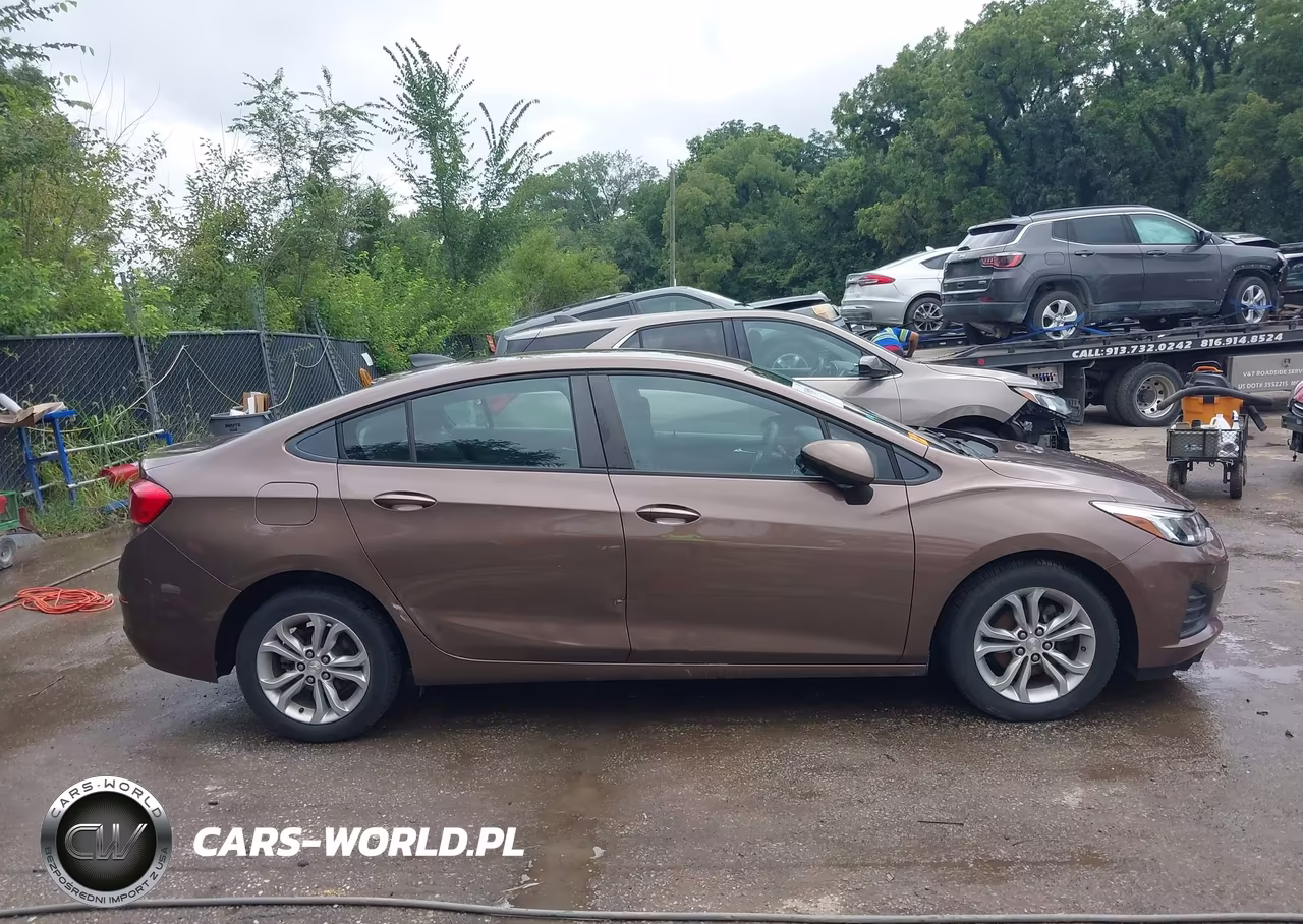 2019 Chevrolet Cruze Ls VIN:1G1BC5SM0K7109347 - 13