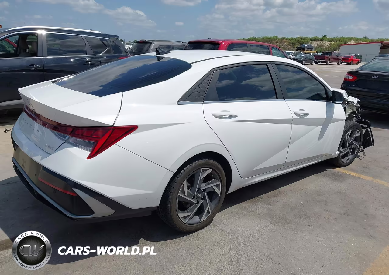 2024 Hyundai Elantra Limited VIN:KMHLP4DG5RU775192 - 4
