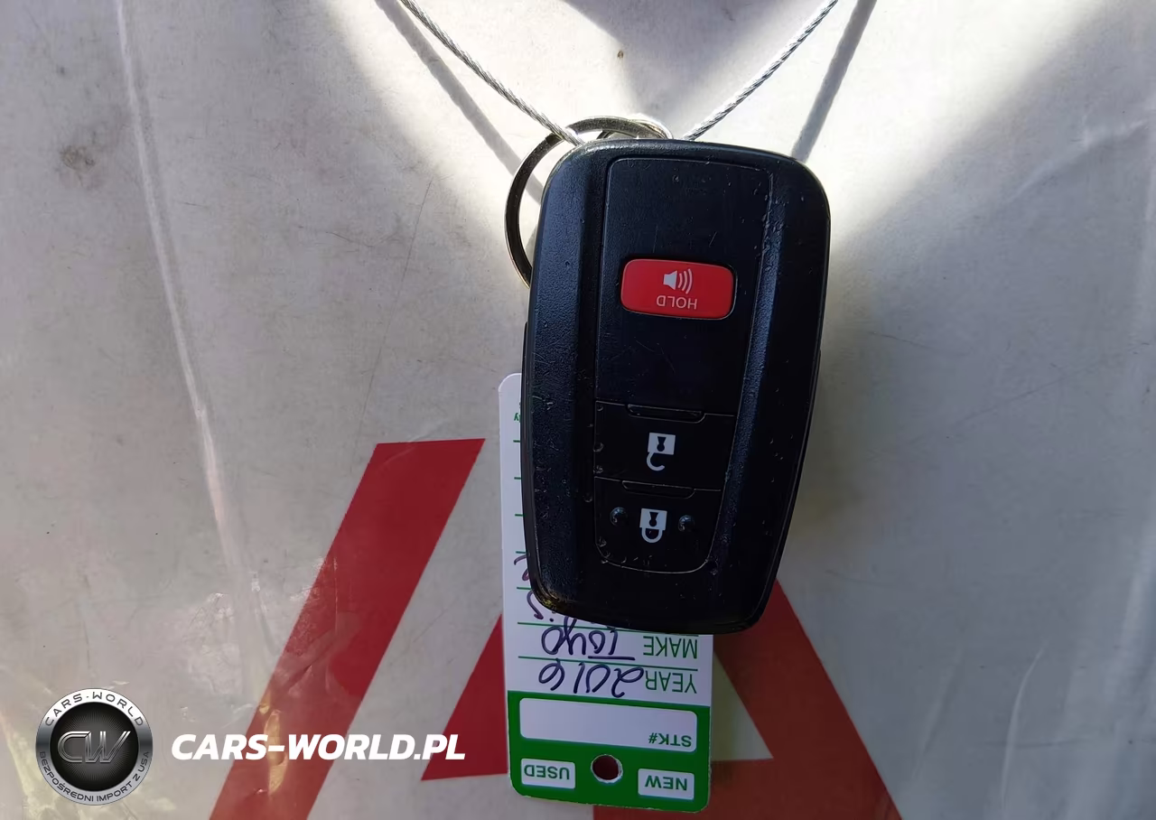 2016 Toyota Prius Four Touring VIN:JTDKARFU2G3516437 - 11