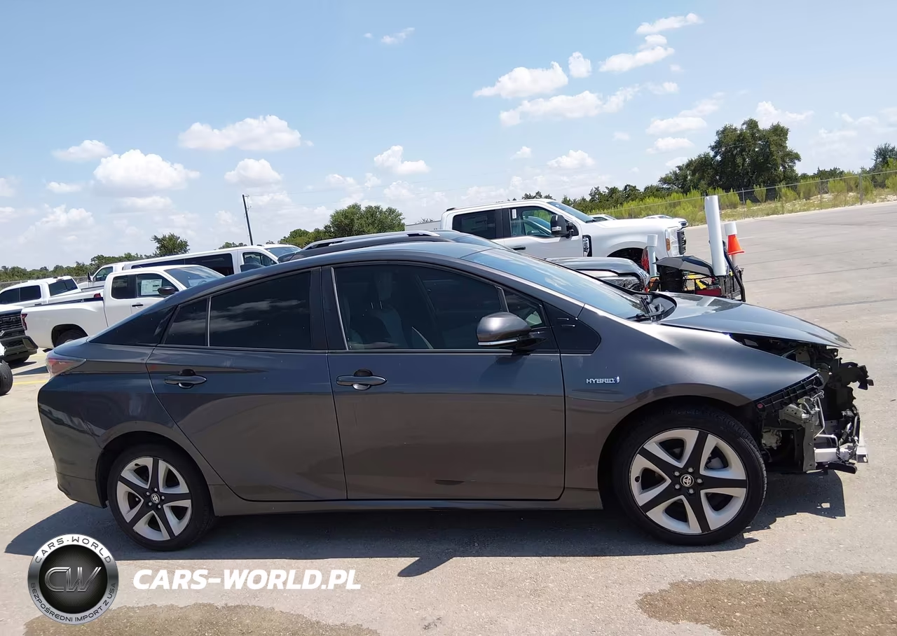 2016 Toyota Prius Four Touring VIN:JTDKARFU2G3516437 - 14