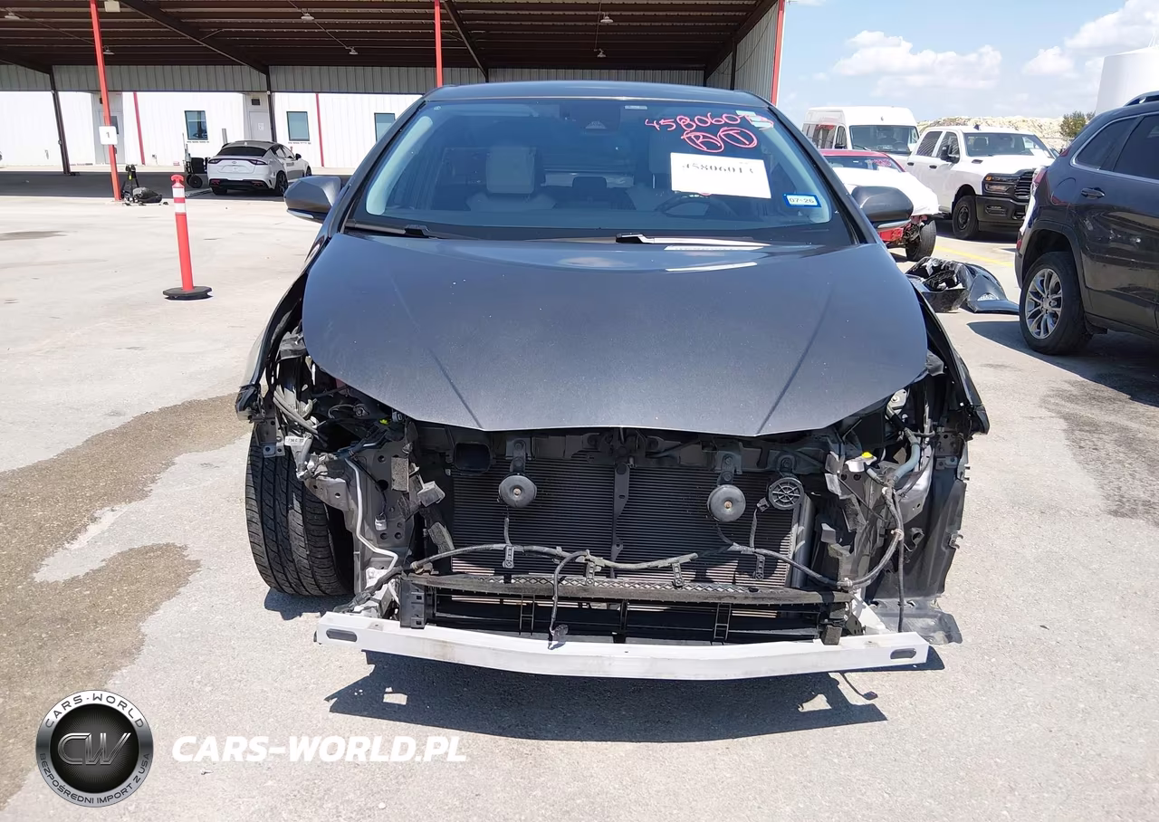 2016 Toyota Prius Four Touring VIN:JTDKARFU2G3516437 - 6