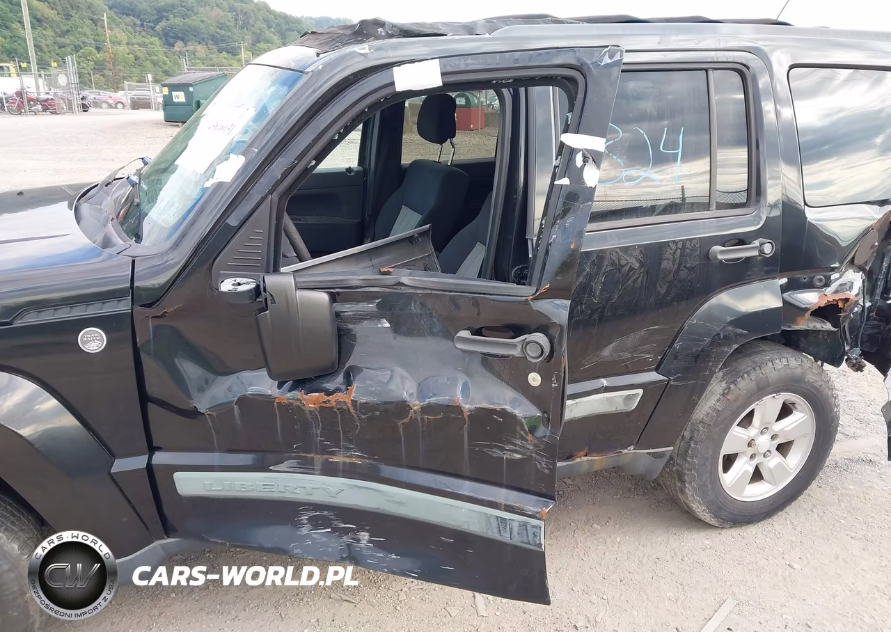 2010 Jeep Liberty Sport VIN:1J4PN2GK5AW119027 - 12