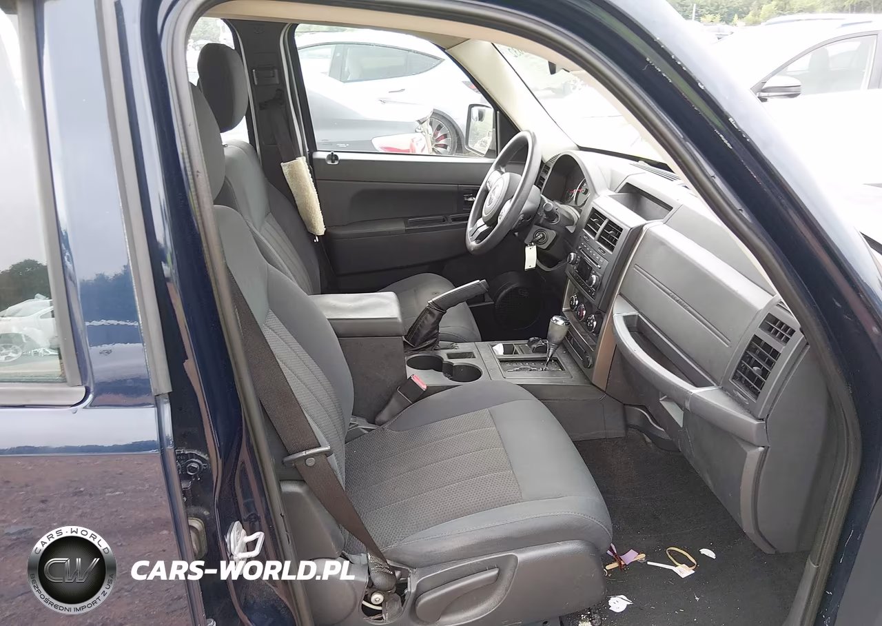 2012 Jeep Liberty Sport VIN:1C4PJMAKXCW163694 - 5