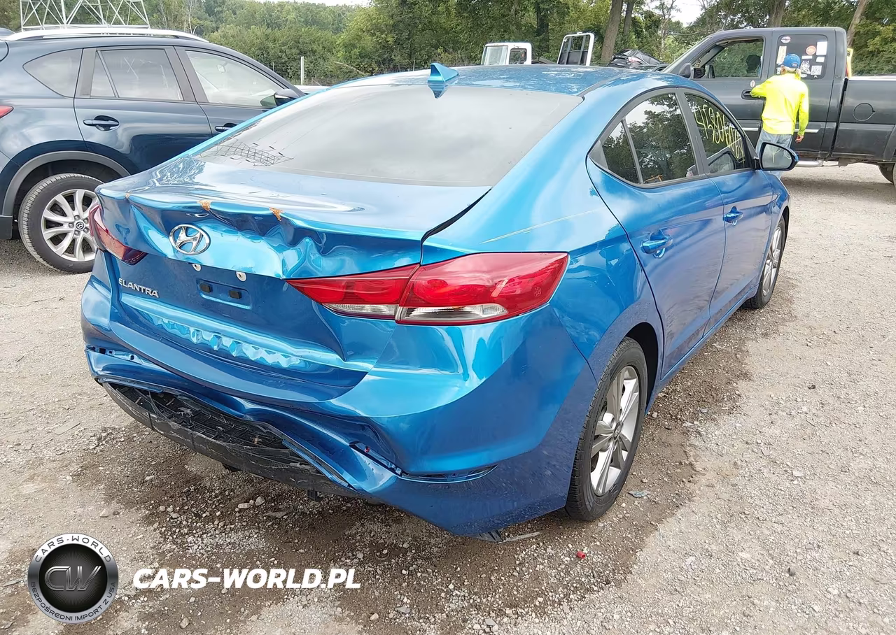 2017 Hyundai Elantra Se VIN:5NPD84LF4HH189252 - 4