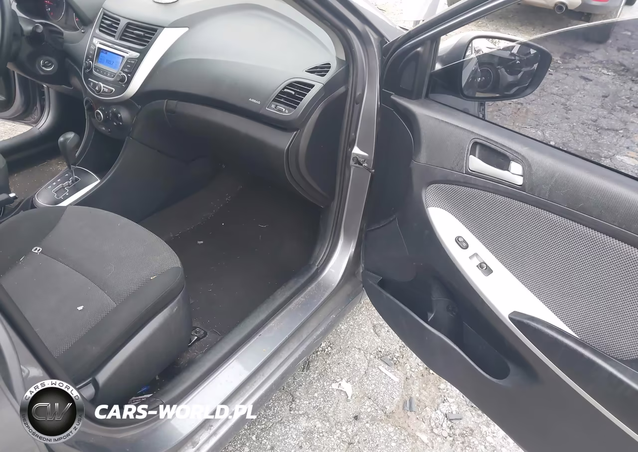 2014 Hyundai Accent Gs VIN:KMHCT5AE9EU194132 - 5