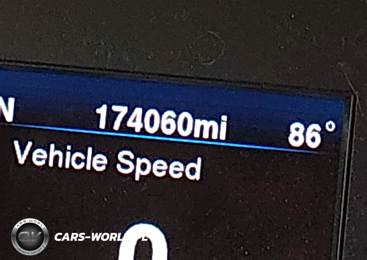 2014 Chrysler 300 VIN:2C3CCAAG6EH327192 - 15