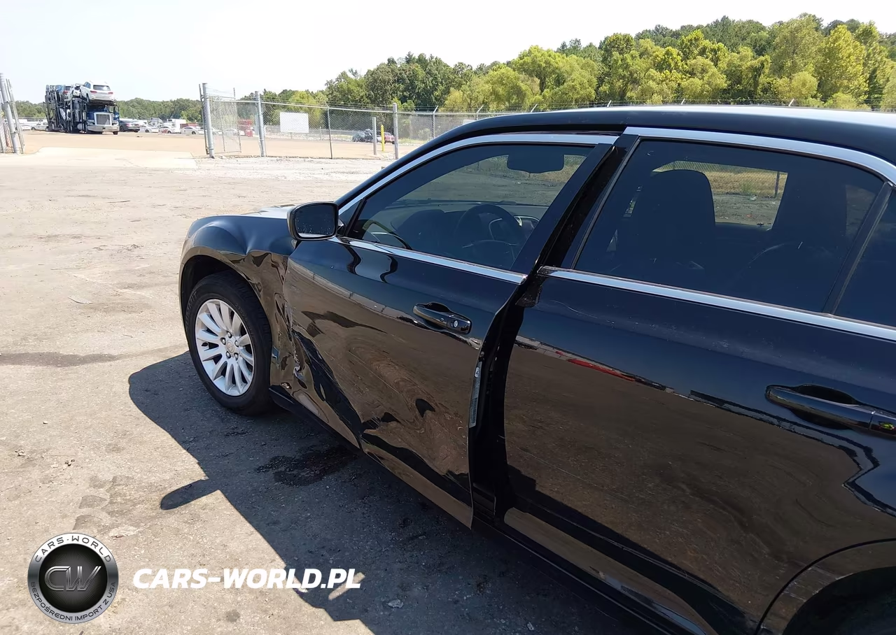 2014 Chrysler 300 VIN:2C3CCAAG6EH327192 - 19