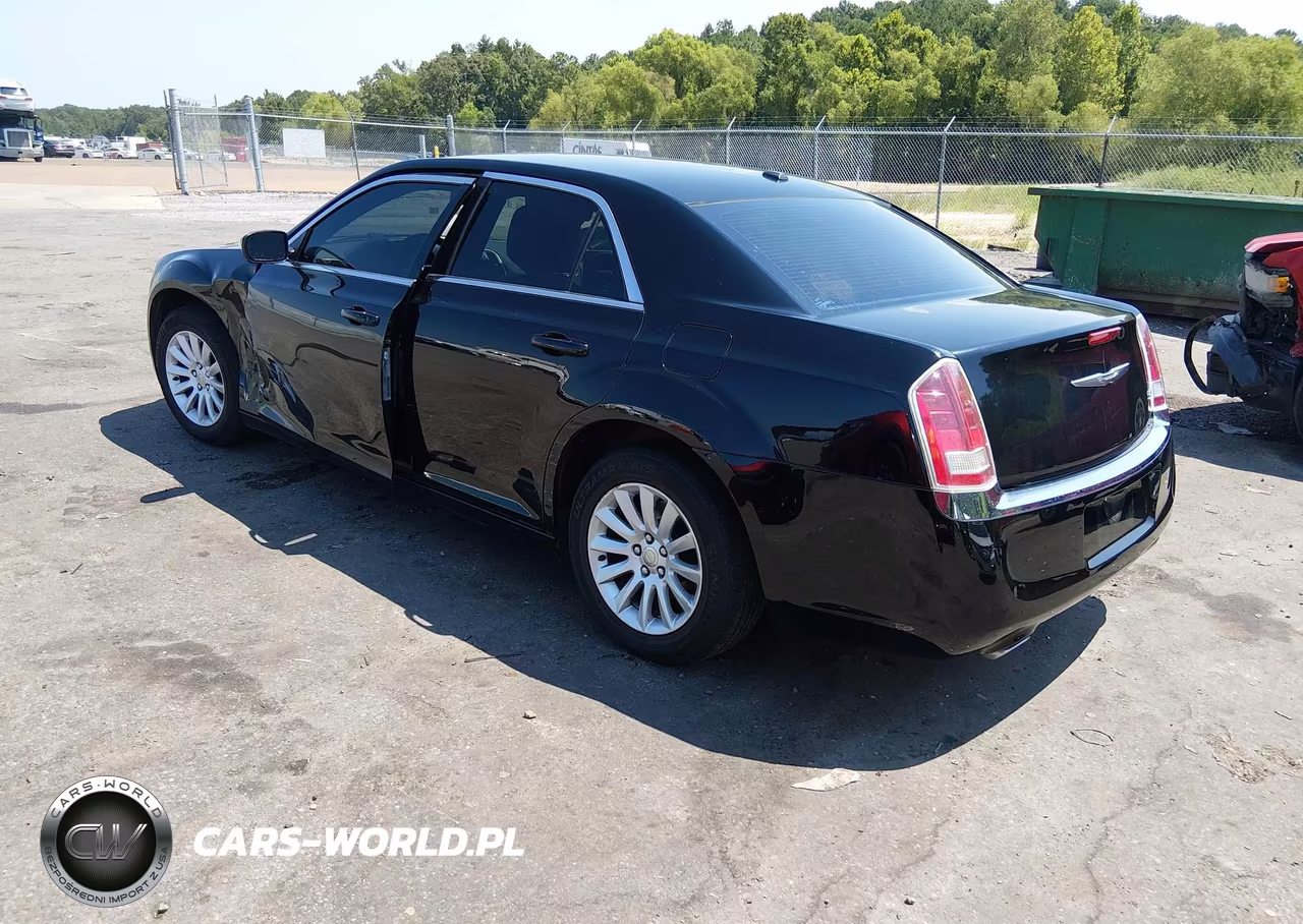 2014 Chrysler 300 VIN:2C3CCAAG6EH327192 - 3