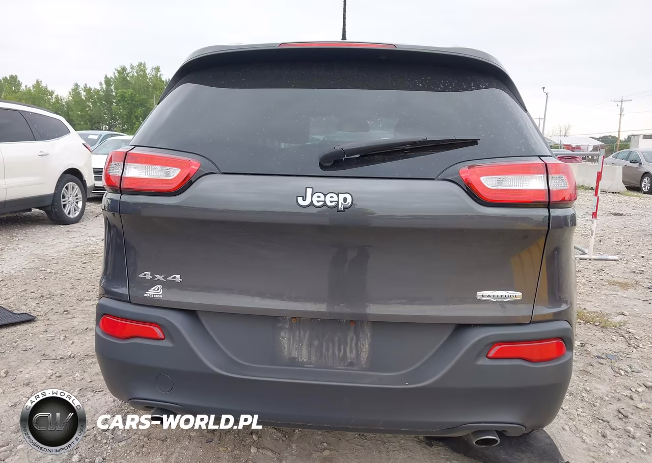 2014 Jeep Cherokee Latitude VIN:1C4PJMCS2EW298488 - 16