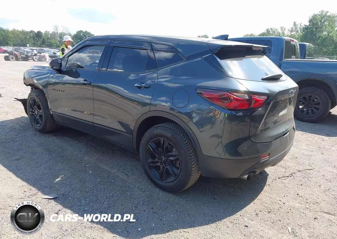 2019 Chevrolet Blazer VIN:3GNKBCRS3KS569677 - 3
