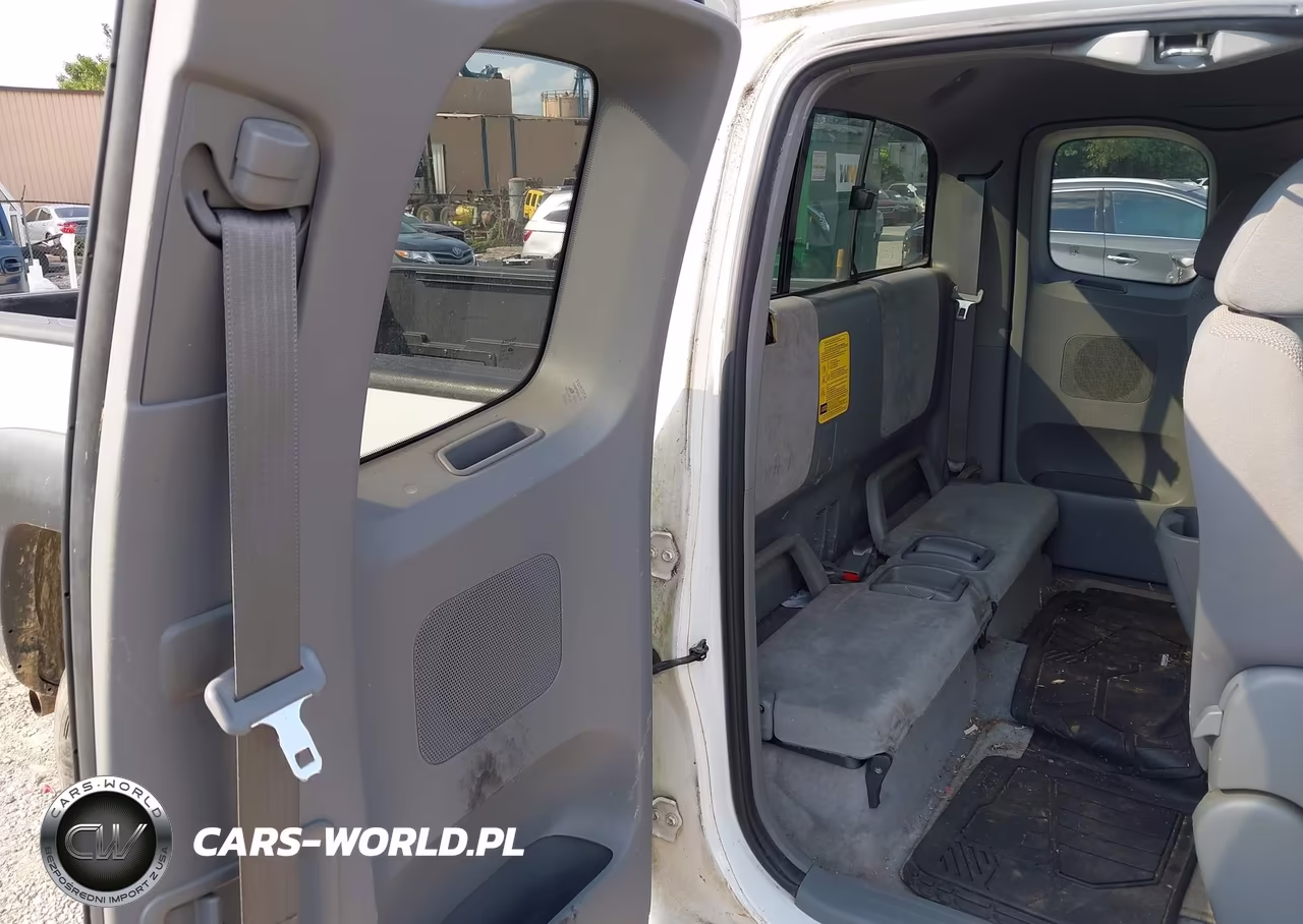 2007 Toyota Tacoma Base V6 VIN:5TEUU42N97Z443201 - 8