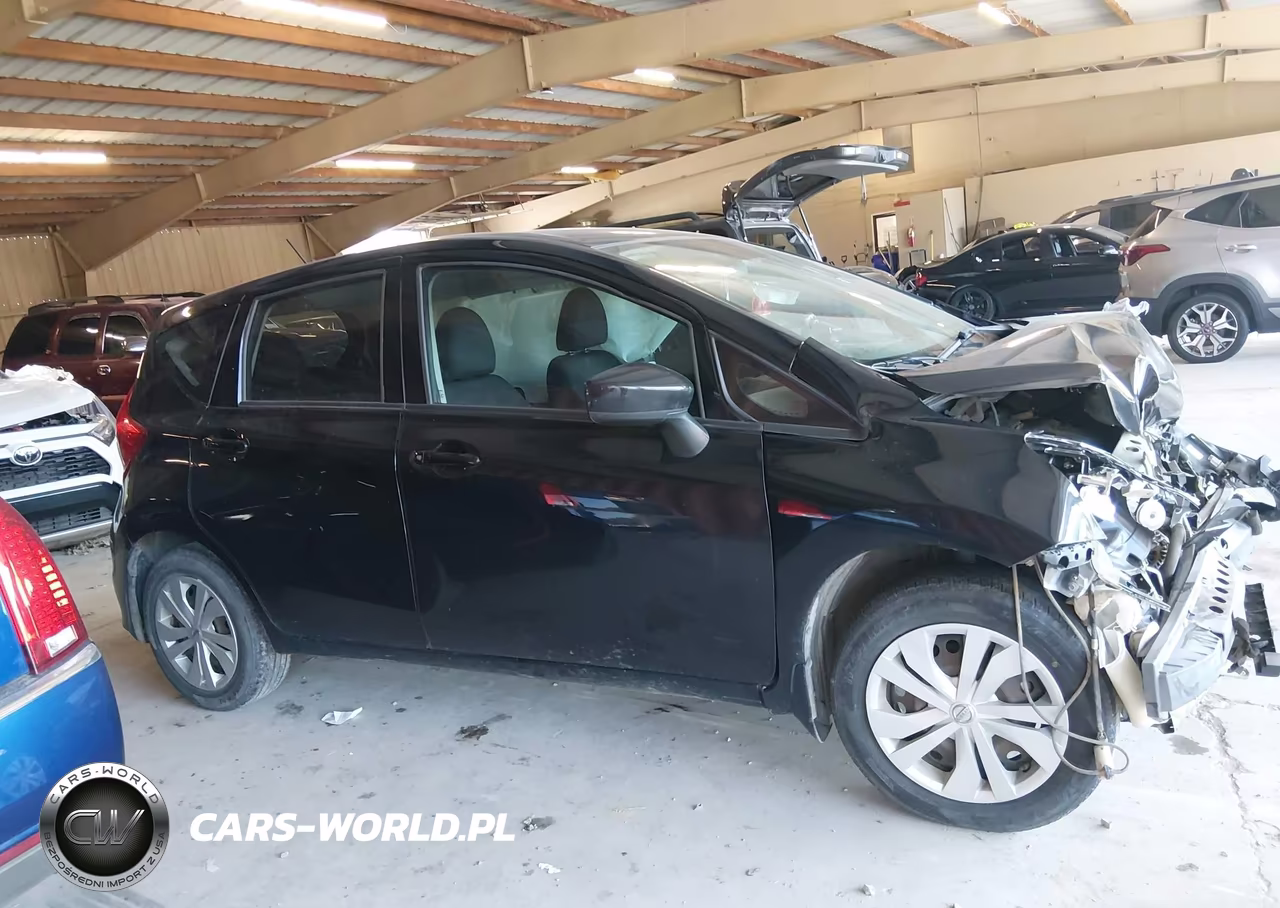 2018 Nissan Versa Note S VIN:3N1CE2CP6JL357645 - 13