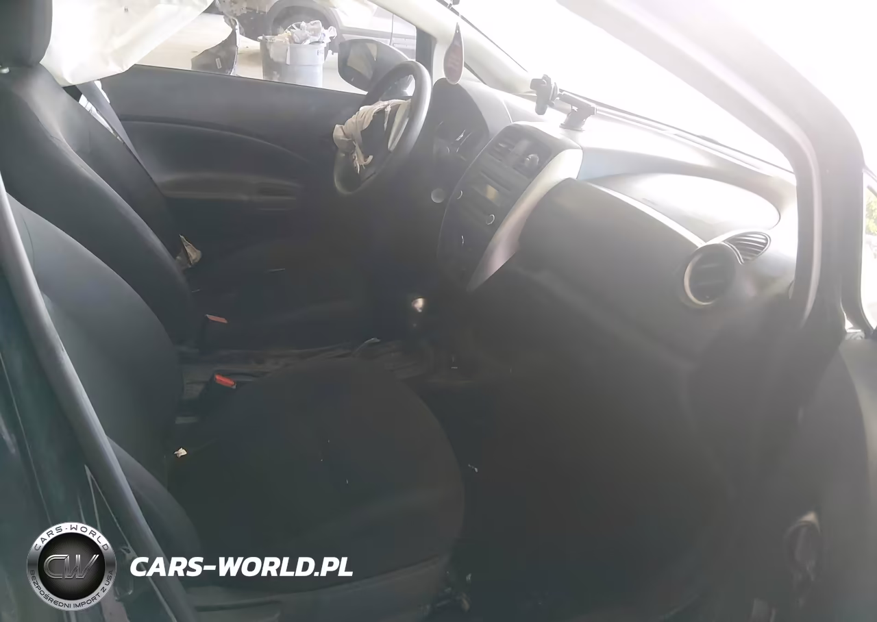 2018 Nissan Versa Note S VIN:3N1CE2CP6JL357645 - 5