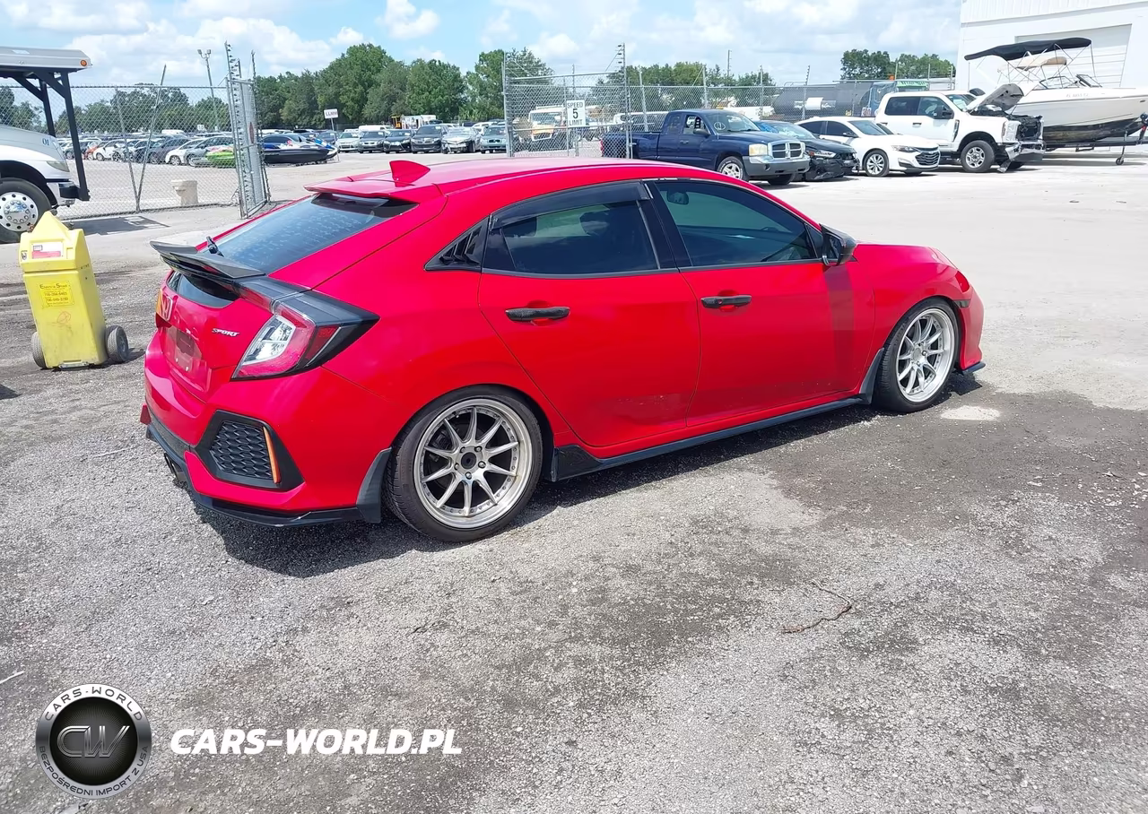 2019 Honda Civic Sport VIN:SHHFK7H46KU224641 - 4