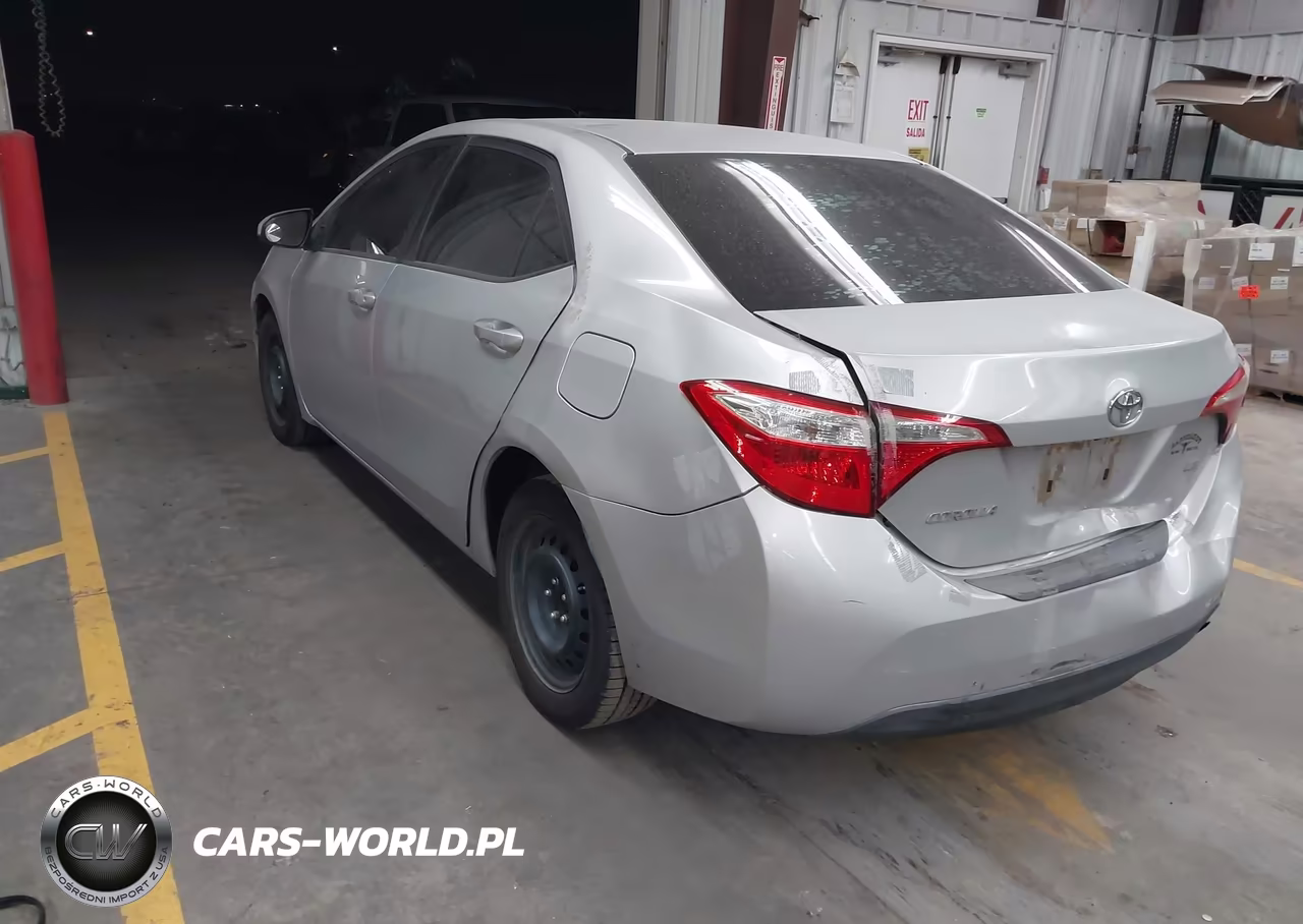 2015 Toyota Corolla Le VIN:5YFBURHE7FP214628 - 3