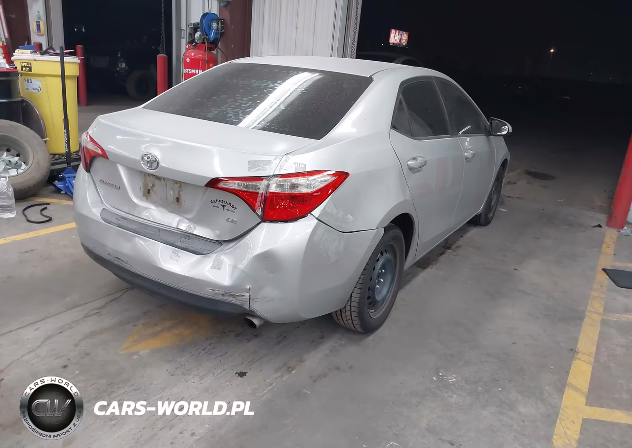2015 Toyota Corolla Le VIN:5YFBURHE7FP214628 - 4