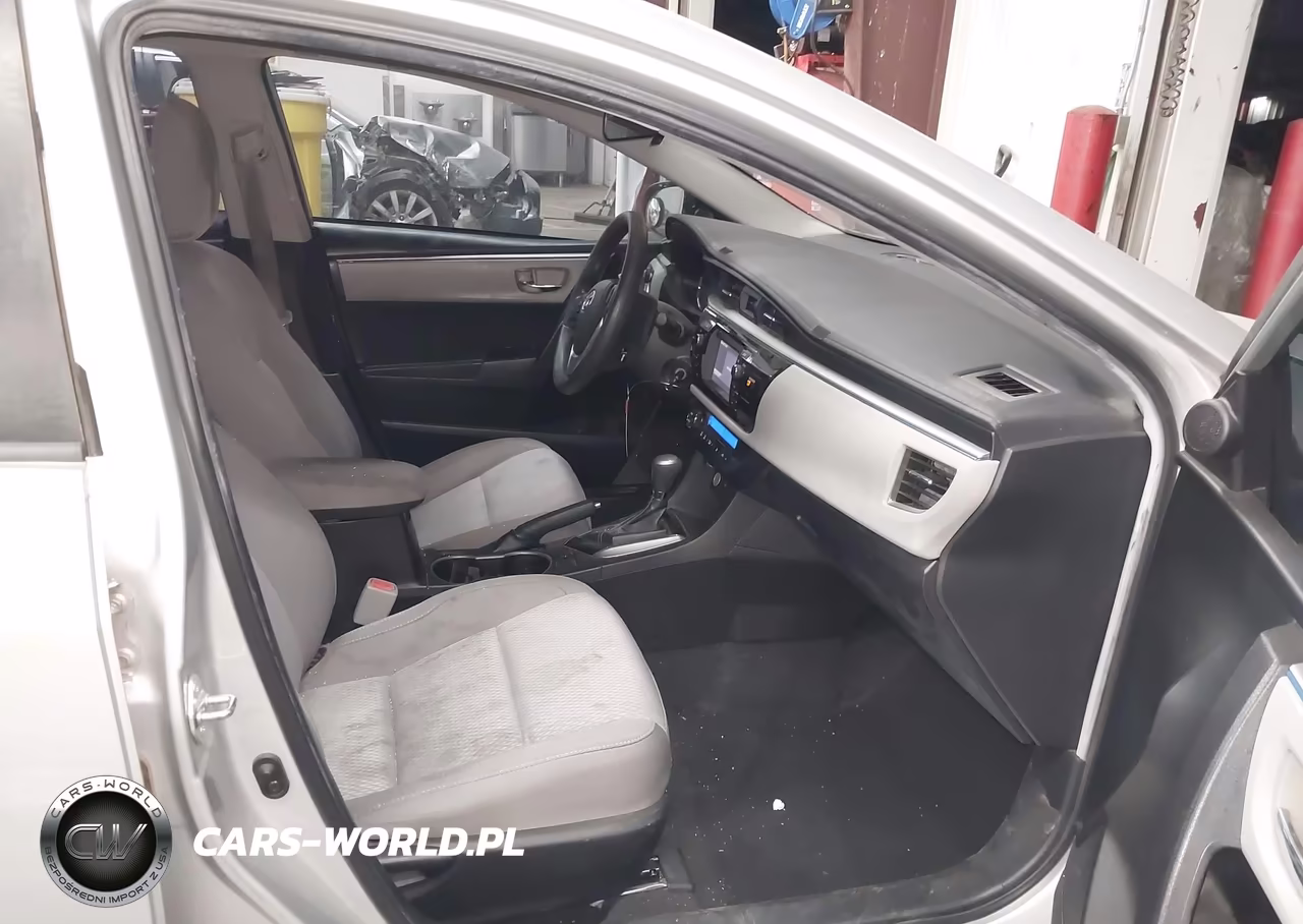2015 Toyota Corolla Le VIN:5YFBURHE7FP214628 - 5