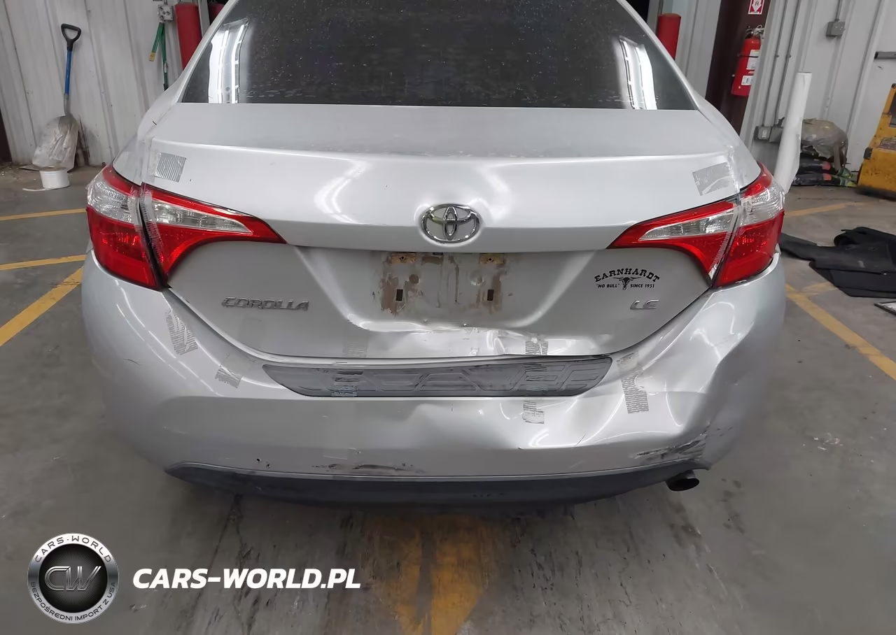 2015 Toyota Corolla Le VIN:5YFBURHE7FP214628 - 6