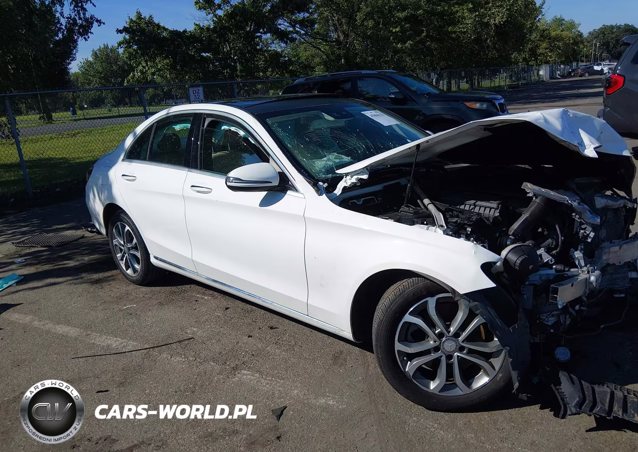2016 Mercedes-Benz C 300 4Matic – zdjęcie 1 z 16