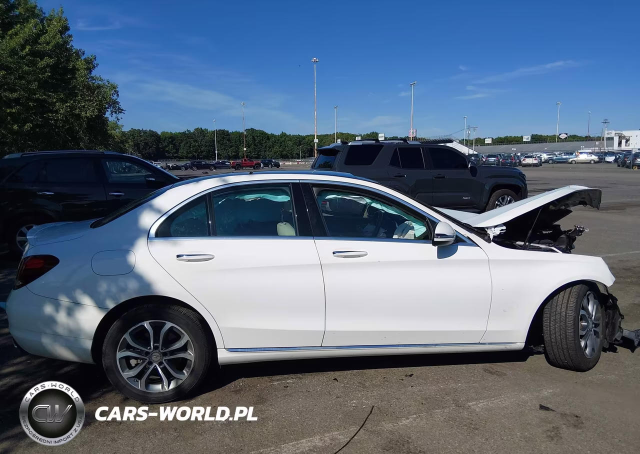 2016 Mercedes-Benz C 300 4Matic VIN:WDDWF4KB6GR133372 - 13