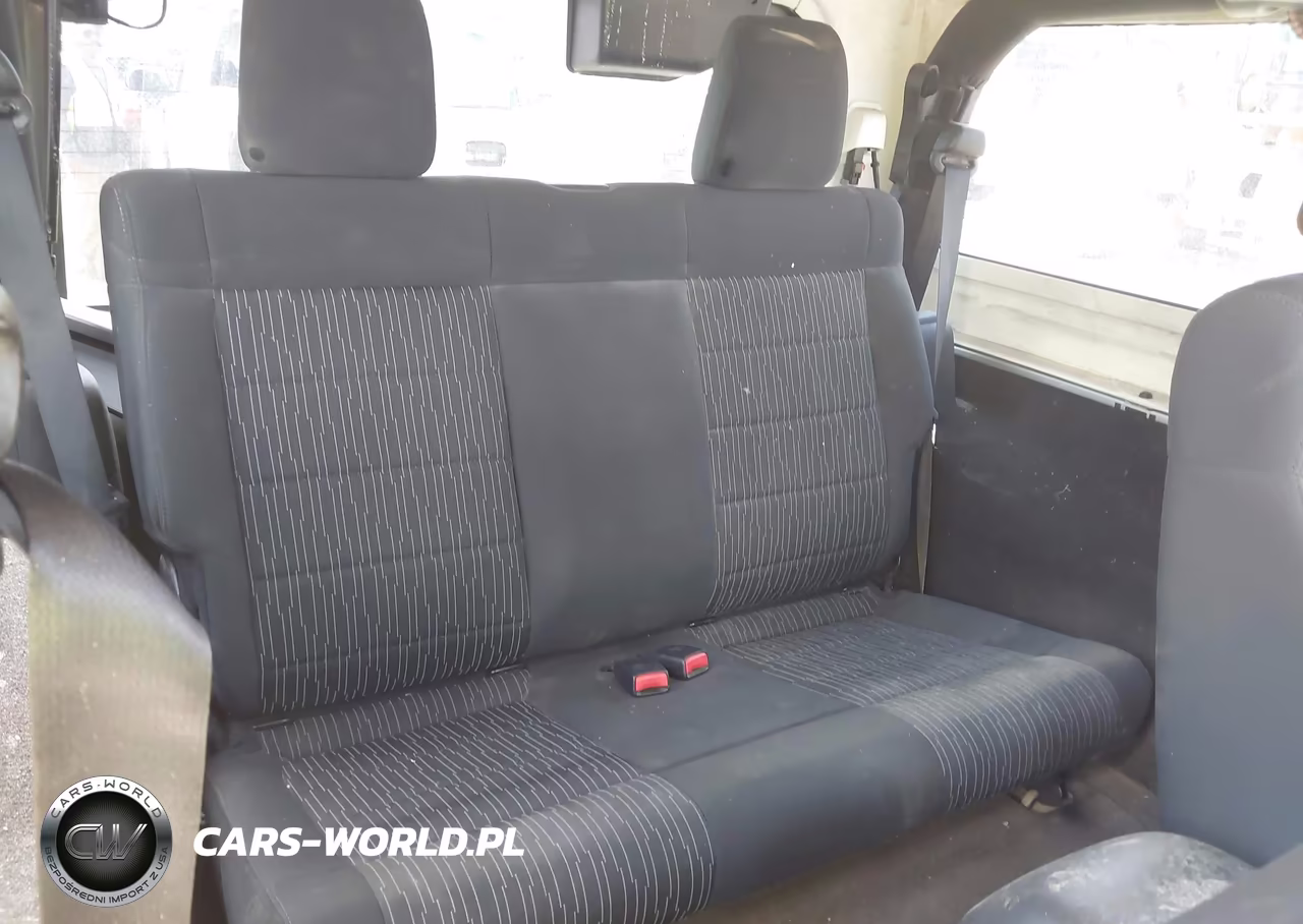 2011 Jeep Wrangler Rubicon VIN:1J4BA6D17BL520610 - 8