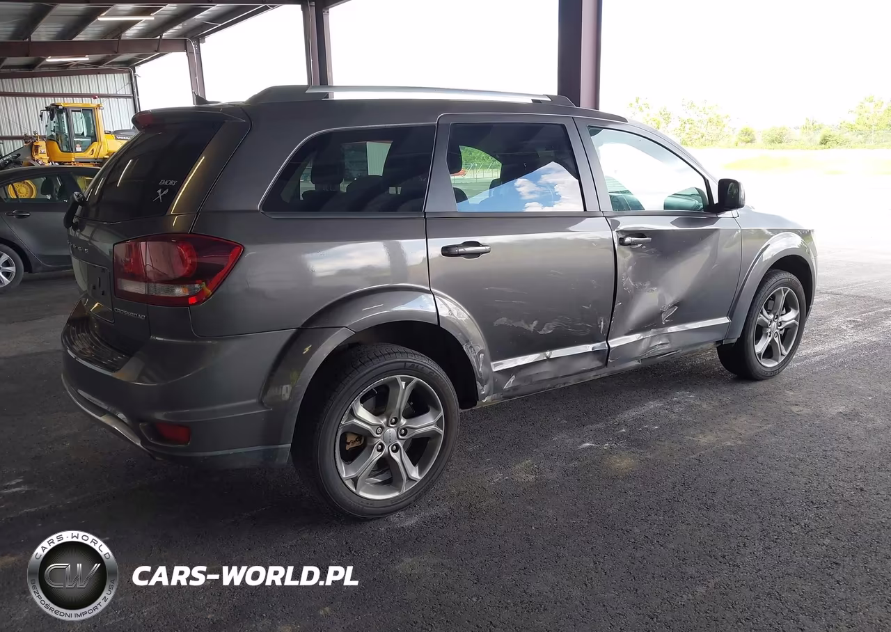 2016 Dodge Journey Crossroad Plus VIN:3C4PDCGB2GT207756 - 4