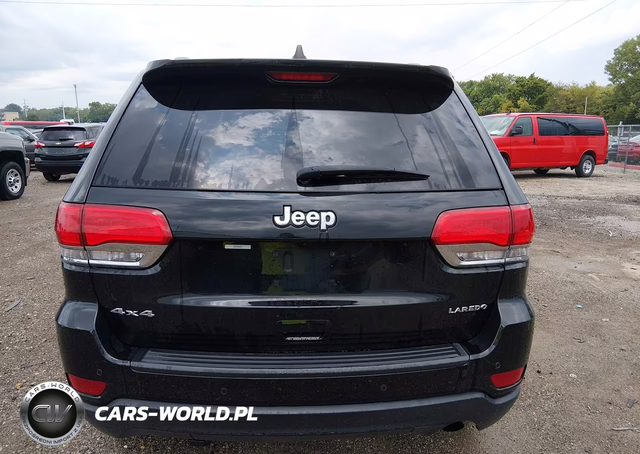 2019 Jeep Grand Cherokee Laredo E 4X4 VIN:1C4RJFAG3KC837040 - 16