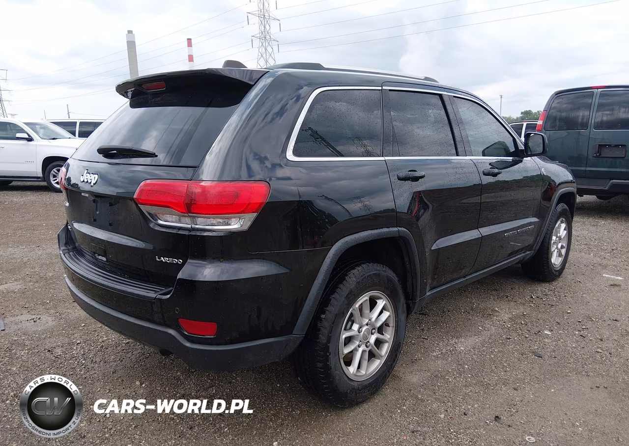 2019 Jeep Grand Cherokee Laredo E 4X4 VIN:1C4RJFAG3KC837040 - 4