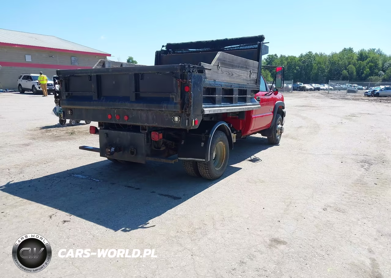 2003 Chevrolet Silverado 3500 Chassis VIN:1GBJK34163E132002 - 4