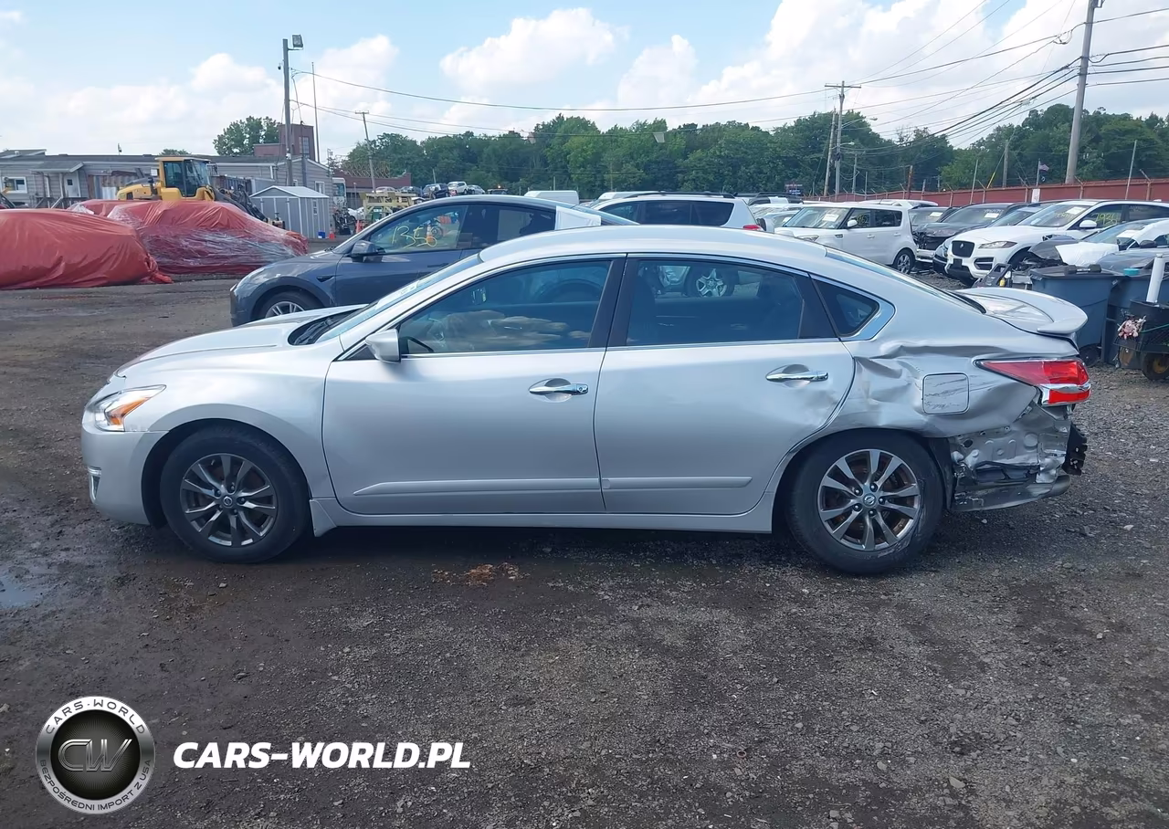 2015 Nissan Altima 2.5 S VIN:1N4AL3AP9FC573419 - 14