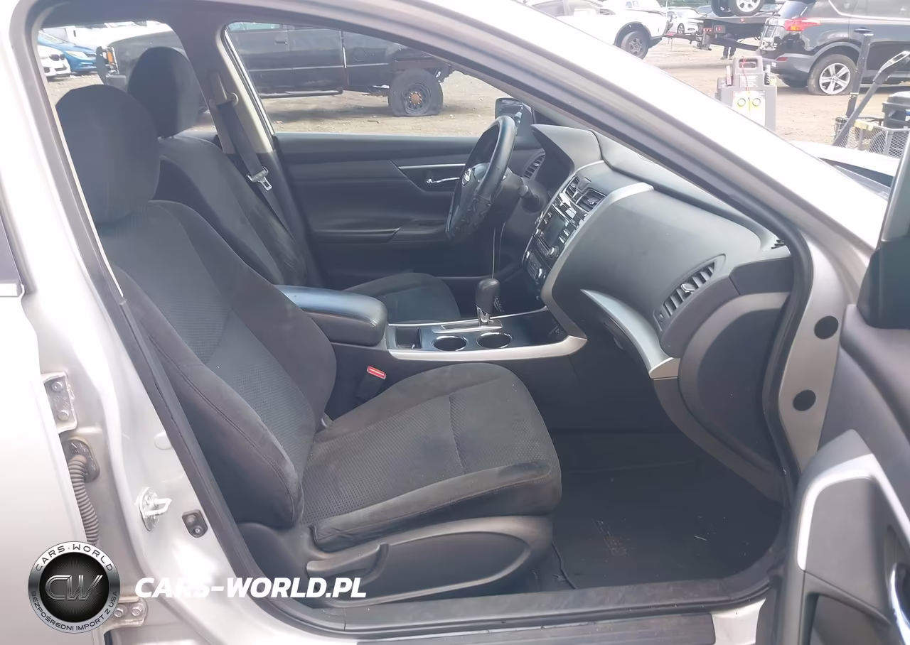 2015 Nissan Altima 2.5 S VIN:1N4AL3AP9FC573419 - 5