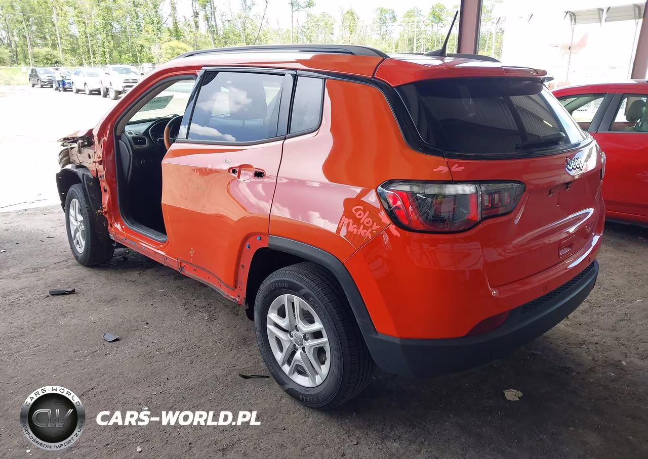 2018 Jeep Compass Sport Fwd VIN:3C4NJCAB6JT250674 - 3