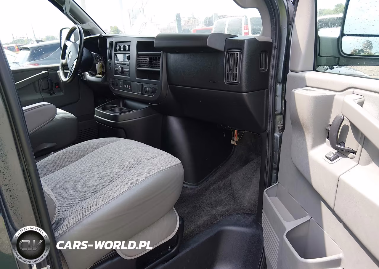 2017 Chevrolet Express 2500 Ls VIN:1GAWGEFF9H1234313 - 5