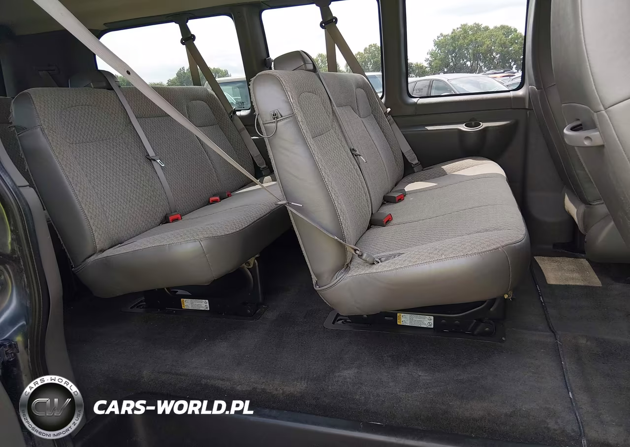 2017 Chevrolet Express 2500 Ls VIN:1GAWGEFF9H1234313 - 8