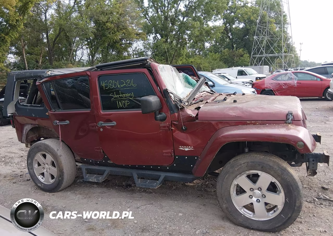 2008 Jeep Wrangler Unlimited Sahara VIN:1J4GA59138L644326 - 13