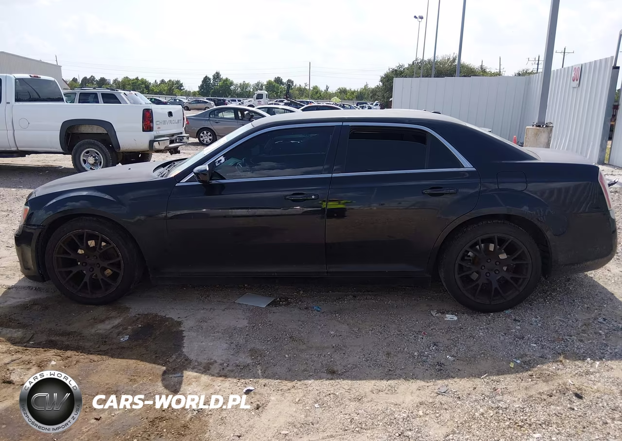 2013 Chrysler 300 Motown VIN:2C3CCAAG9DH577671 - 15