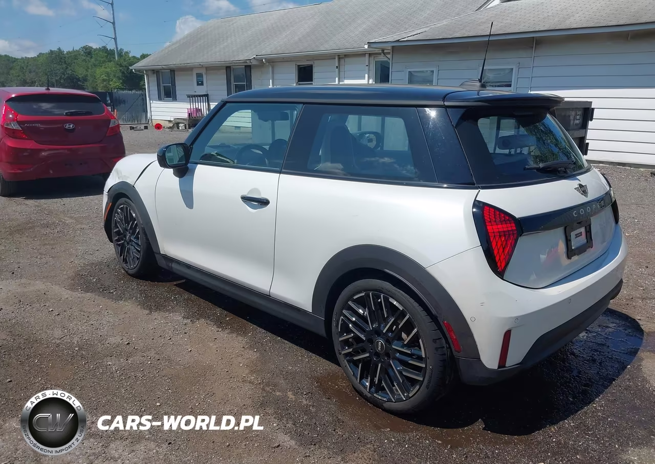 2025 Mini Hardtop Cooper S VIN:WMW23GD06S2W32492 - 3