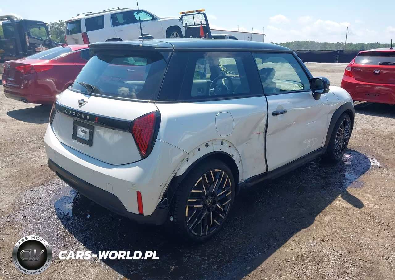 2025 Mini Hardtop Cooper S VIN:WMW23GD06S2W32492 - 4
