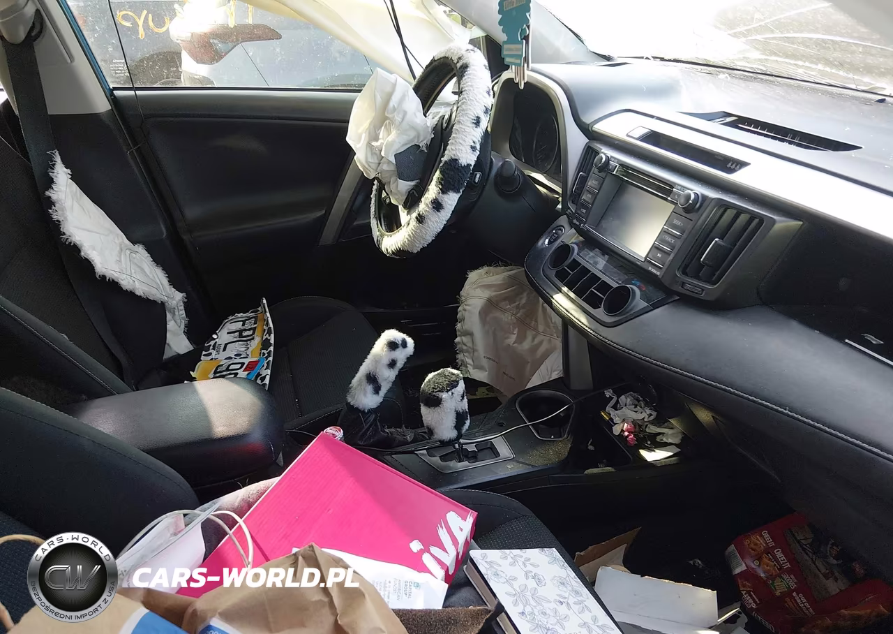 2018 Toyota Rav4 Xle VIN:JTMRFREV0JJ186858 - 5