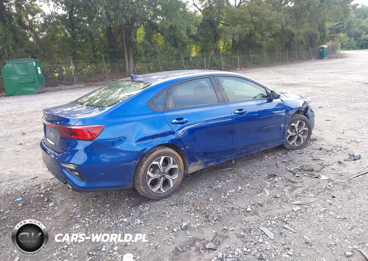 2019 Kia Forte Lxs VIN:3KPF24AD3KE013770 - 4