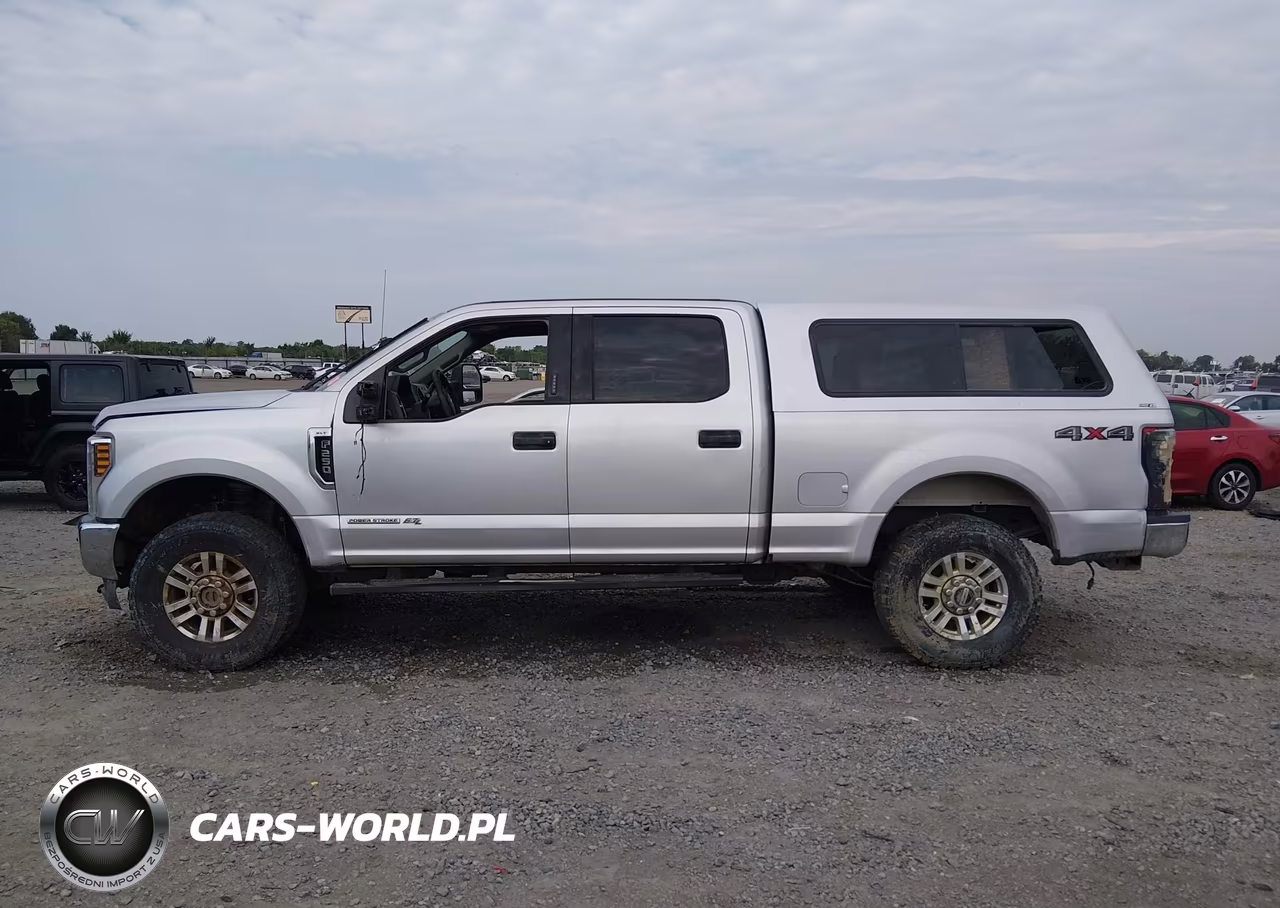 2018 Ford F-250 Xlt VIN:1FT7W2BT4JEC60700 - 14