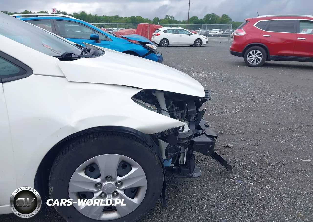 2018 Kia Forte Lx VIN:3KPFK4A73JE234505 - 6