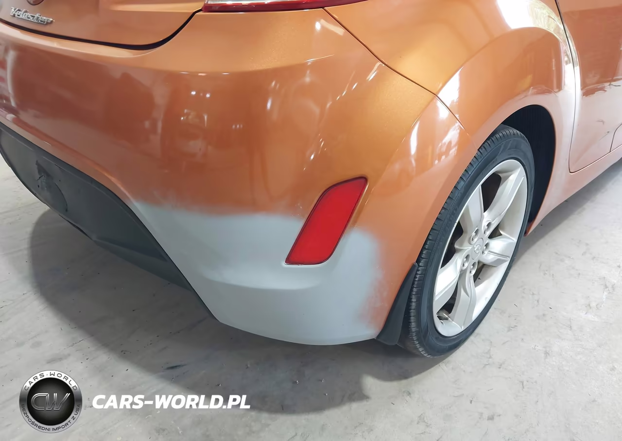 2013 Hyundai Veloster Base W-Black VIN:KMHTC6AD7DU155437 - 13