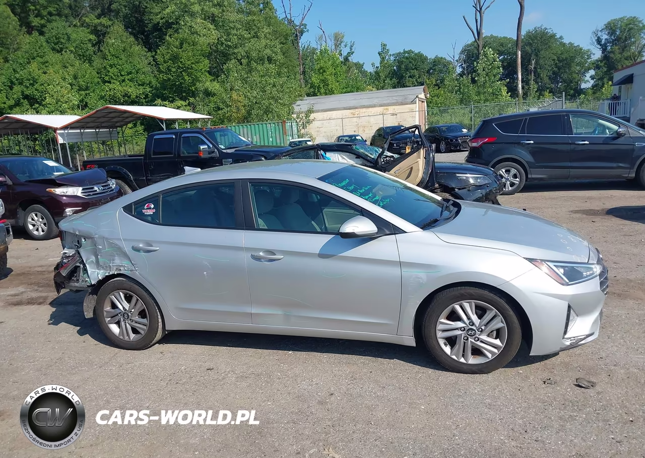 2019 Hyundai Elantra Sel VIN:5NPD84LF8KH404560 - 13
