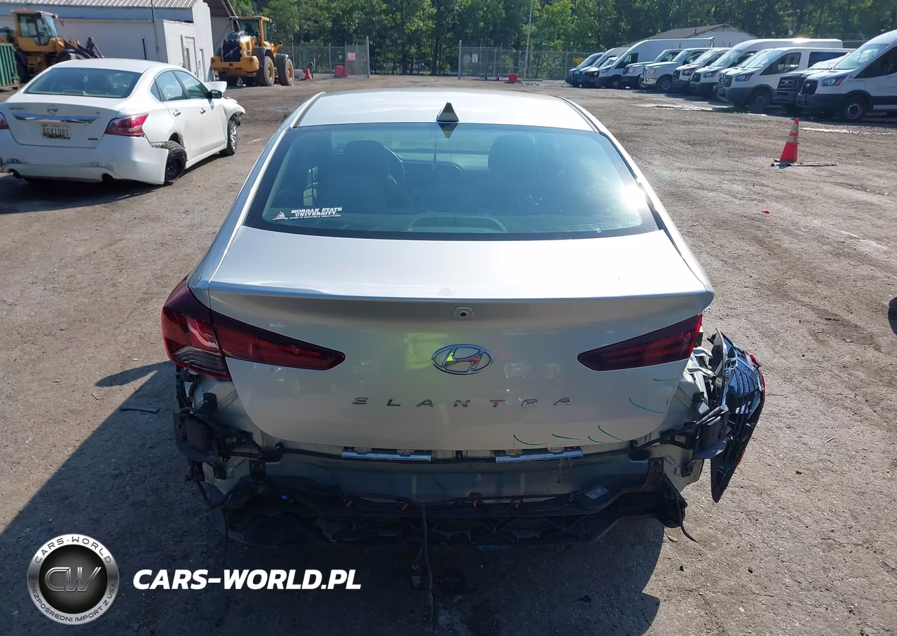 2019 Hyundai Elantra Sel VIN:5NPD84LF8KH404560 - 16
