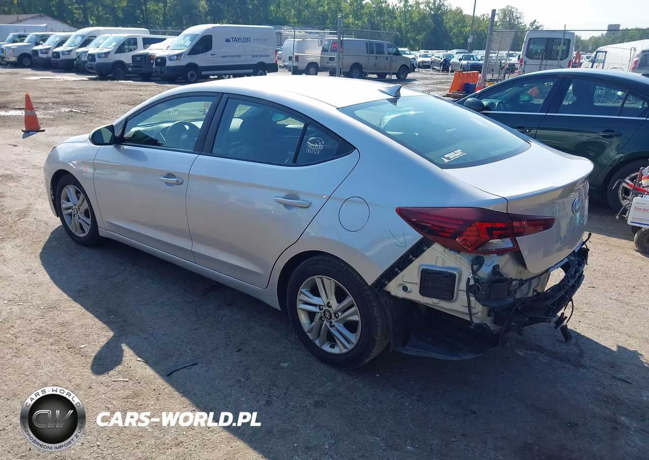 2019 Hyundai Elantra Sel VIN:5NPD84LF8KH404560 - 3