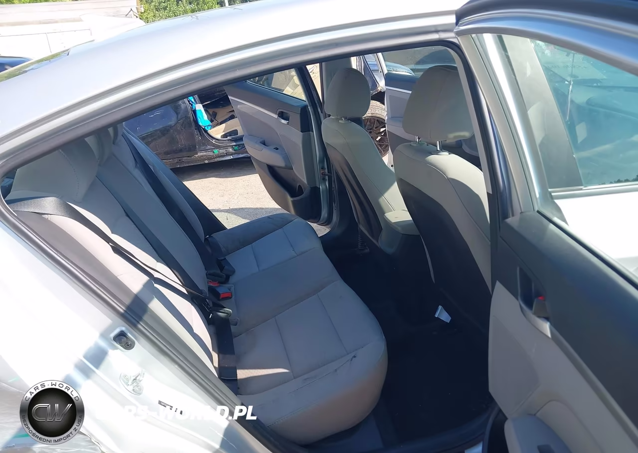 2019 Hyundai Elantra Sel VIN:5NPD84LF8KH404560 - 8