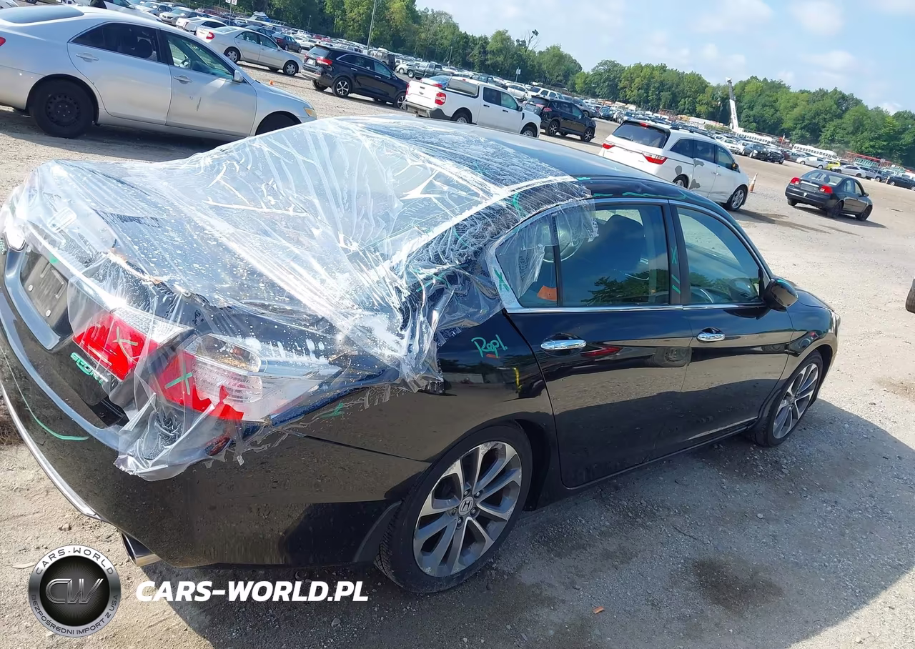 2015 Honda Accord Sport VIN:1HGCR2E51FA205723 - 20