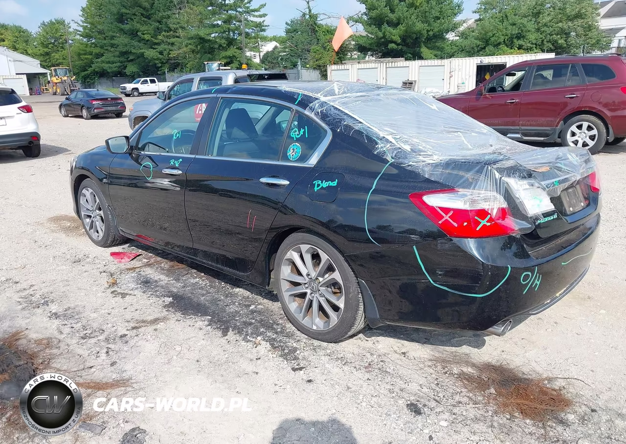 2015 Honda Accord Sport VIN:1HGCR2E51FA205723 - 3